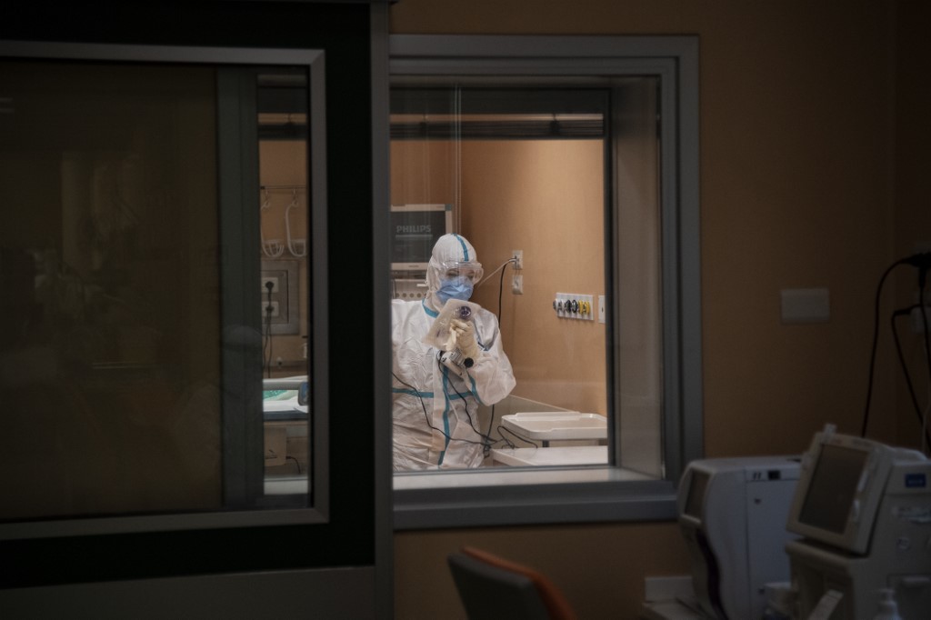 551 de cazuri noi de Covid-19 și 11 decese, înregistrate în ultimele 24 de ore