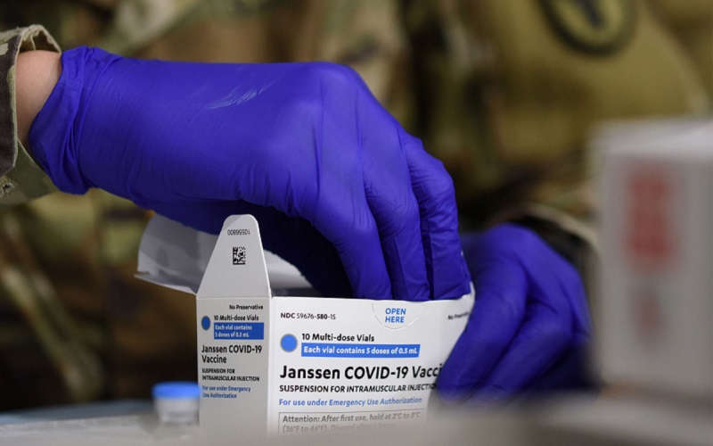 Reuters: Comisia Europeană nu va reînnoi contractele de livrare a vaccinnurilor anti-Covid cu AstraZeneca și Johnson&Johnson