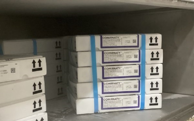 A treia tranșă de vaccin Pfizer, achiziționate de autorități, a ajuns în țară