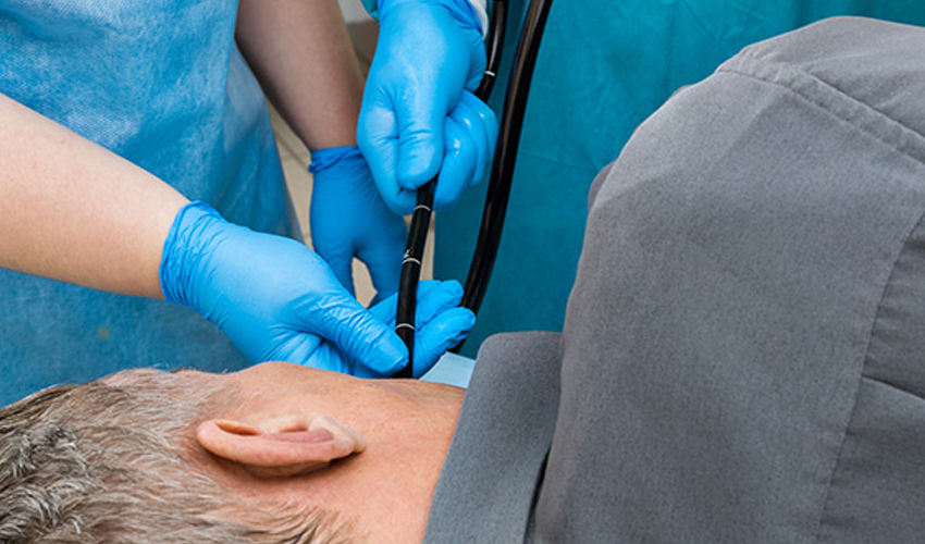 Gastroscopia: metodă sigură de diagnostic pentru gastrită, ulcer și cancer gastric