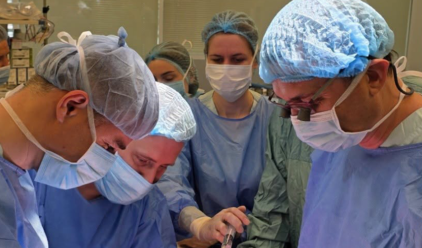 Un băiat de 15 ani a primit o nouă șansă la viață după un transplant de ficat. Este al cincilea transplant hepatic pediatric din Moldova