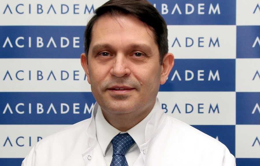Doctorul Alper Kaya prezintă tehnicile moderne de tratare a leziunilor de menisc, ligament și cartilagii