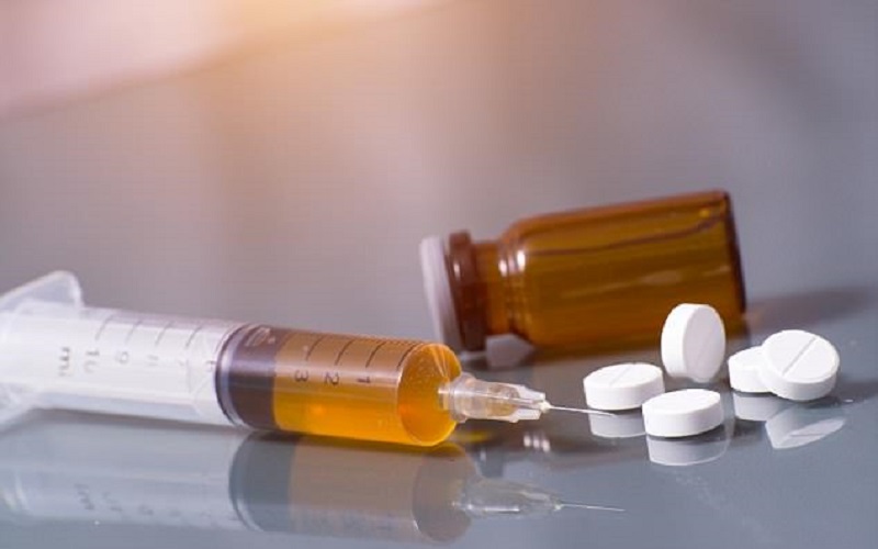 Unul din 15 supraviețuitori ai supradozelor cu opiacee decedează în cel mult un an după recuperare