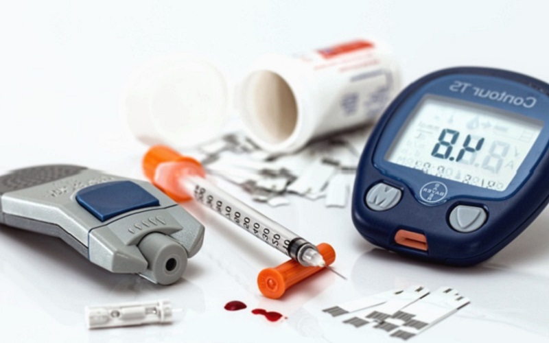 Este decis. Statul trece aproape 70 la sută dintre bolnavii de diabet la tratamentul cu analogul de insulină STRIM, contestat de unele asociații de pacienți 