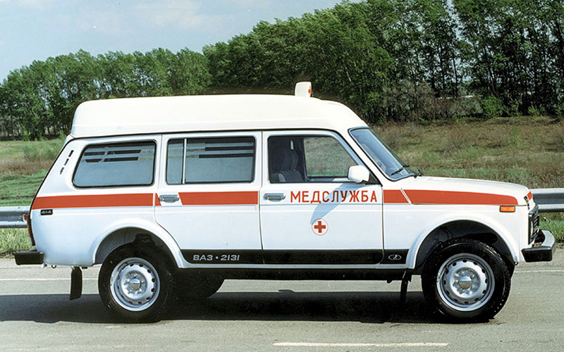 Ministerul Sănătății „dăruiește” 4 ambulanțe vechi spitalelor raionale. Unii manageri spun că vor căra cu ele materiale de construcție