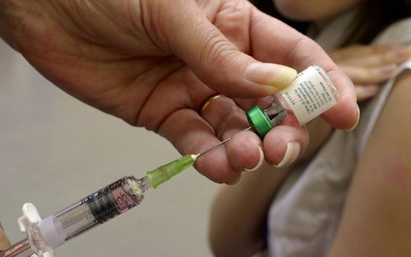 Italia interzice copiilor nevaccinați să meargă la școală. Părinții care nu au dovada imunizării riscă amenzi usturătoare