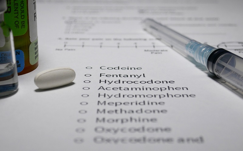 Opioidele vor avea imprimate avertismente pe ambalaj că dau dependență