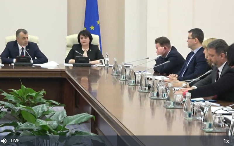 Ce avem și ce n-avem pentru a ne proteja de noul tip de coronavirus. Autoritățile au instituit Cod Galben de risc de infecție la nivel național