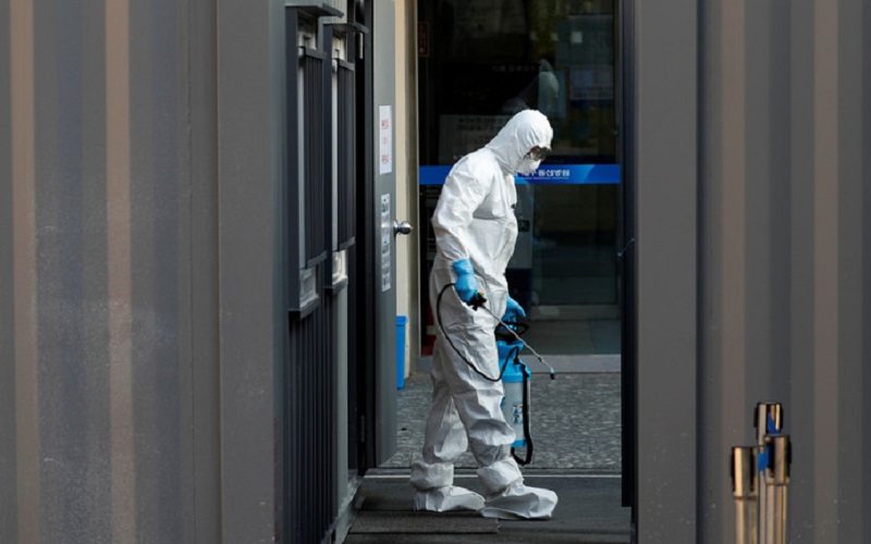 VIDEO//Avem 2 cazuri de transmitere locală cu COVID-19. O tânără însărcinată a fost infectată de rude. Două persoane infectate sunt în stare gravă 