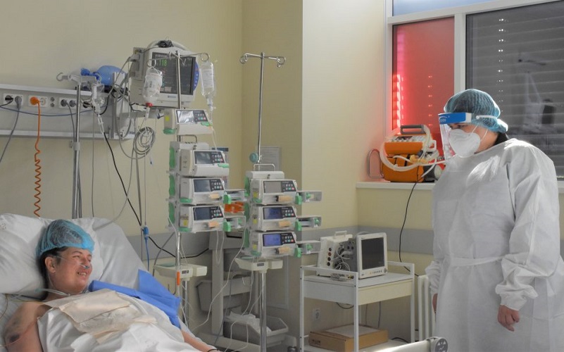 Polițista de la Criuleni, bolnavă de COVID19, cu care s-a fotografiat ministra Sănătății acum trei zile, a pierdut lupta pentru viață