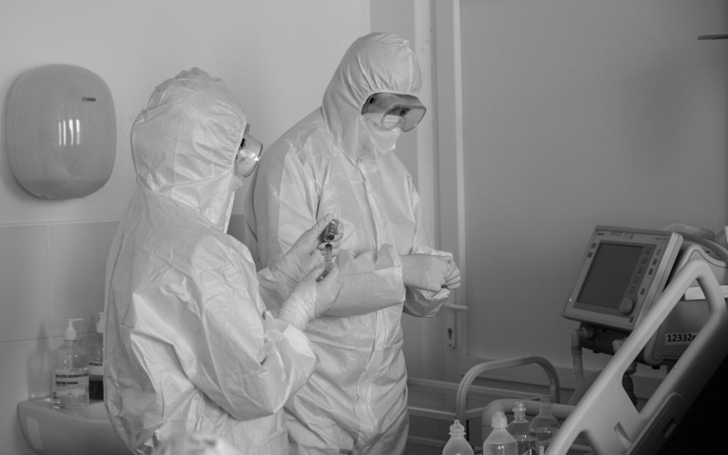 În Moldova, Covid-ul nu bate în retragere. Se înregistrează o creștere continuă și uniformă a cazurilor