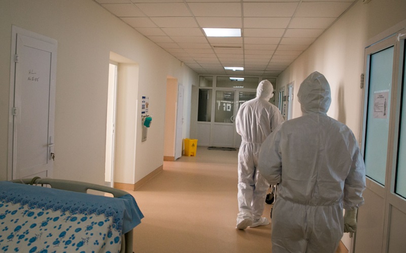 833 de cazuri noi de infectare, 619 persoane vindecate și 13 decese, înregistrate în ultimele 24 de ore