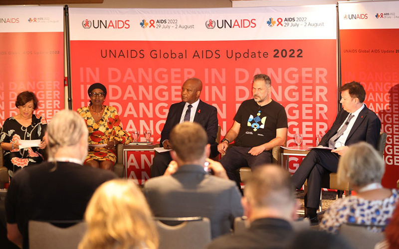 Răspunsul la HIV este „în pericol”, dar victoria este posibilă