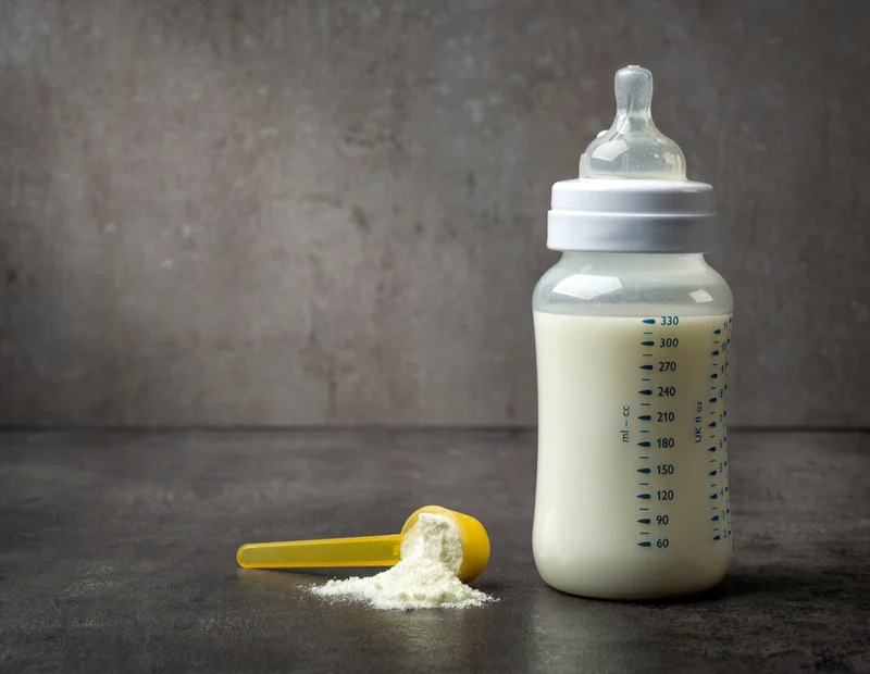 OMS găzduiește primul congres mondial privind reglementarea formulelor de lapte: țările caută soluții pentru a opri marketingul lipsit de etică al producătorilor