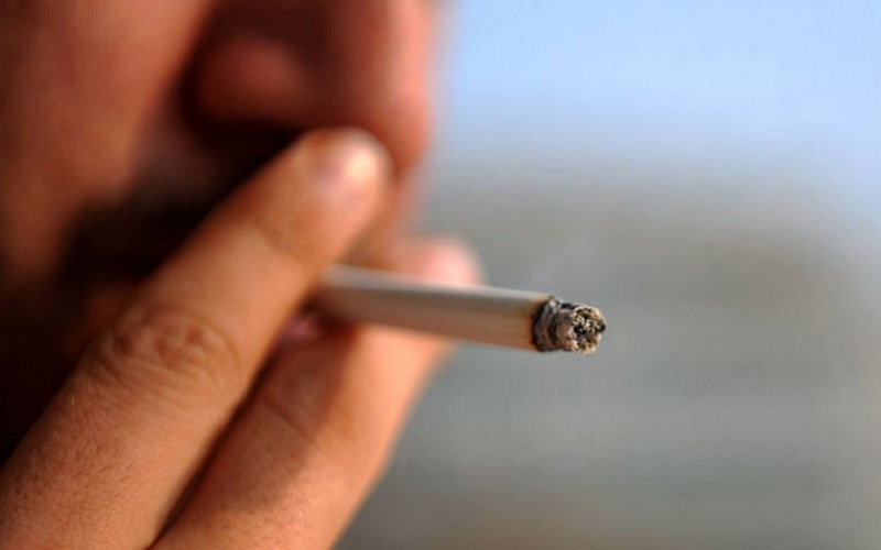 Raport: Pentru moartea unui fumător industria tutunului a obținut un profit de peste 9 MILIOANE de dolari