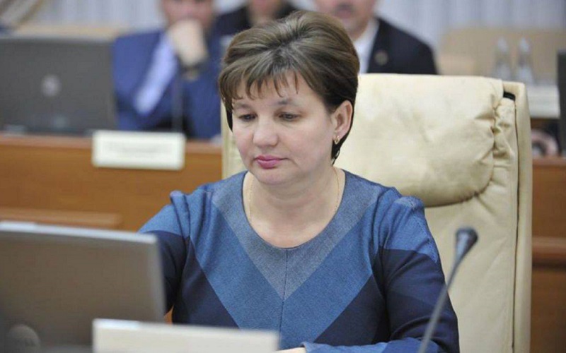Ministrul Sănătății, salvat de PD. Svetlana Cebotari nu a mai fost nevoită să le răspundă deputaților la întrebările privind exodul medicilor și reforma spitalelor
