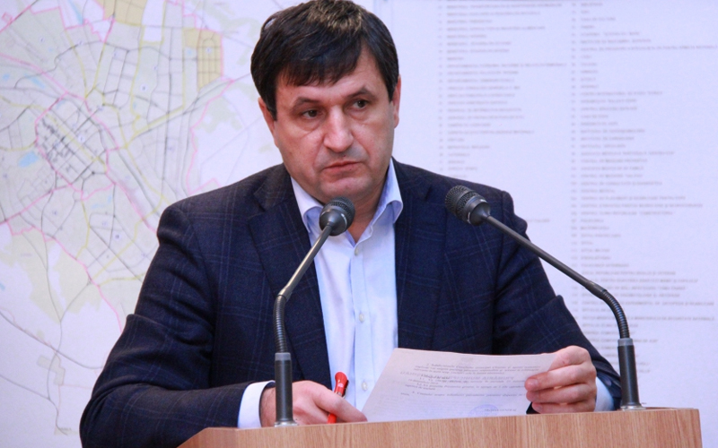Mihai Moldovanu, fost șef al Direcției Sănătate a Municipiului Chișinău vrea și el să fie deputat. Pe ce circumscripție candidează și ce averi declară