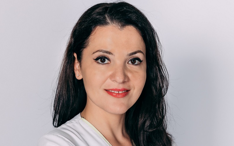 Monica Sandu, anesteziolog român, repartizat la Spitalul din Bălți: „În Italia eram când începea să treacă vârful pandemiei. În Moldova nu este momentul respectiv. Încă e nevoie de precauție”
